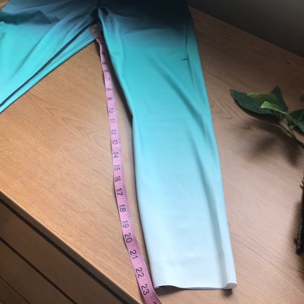 Under Armour Compression Active Leggings Ombre NWT - Picture 8 of 8